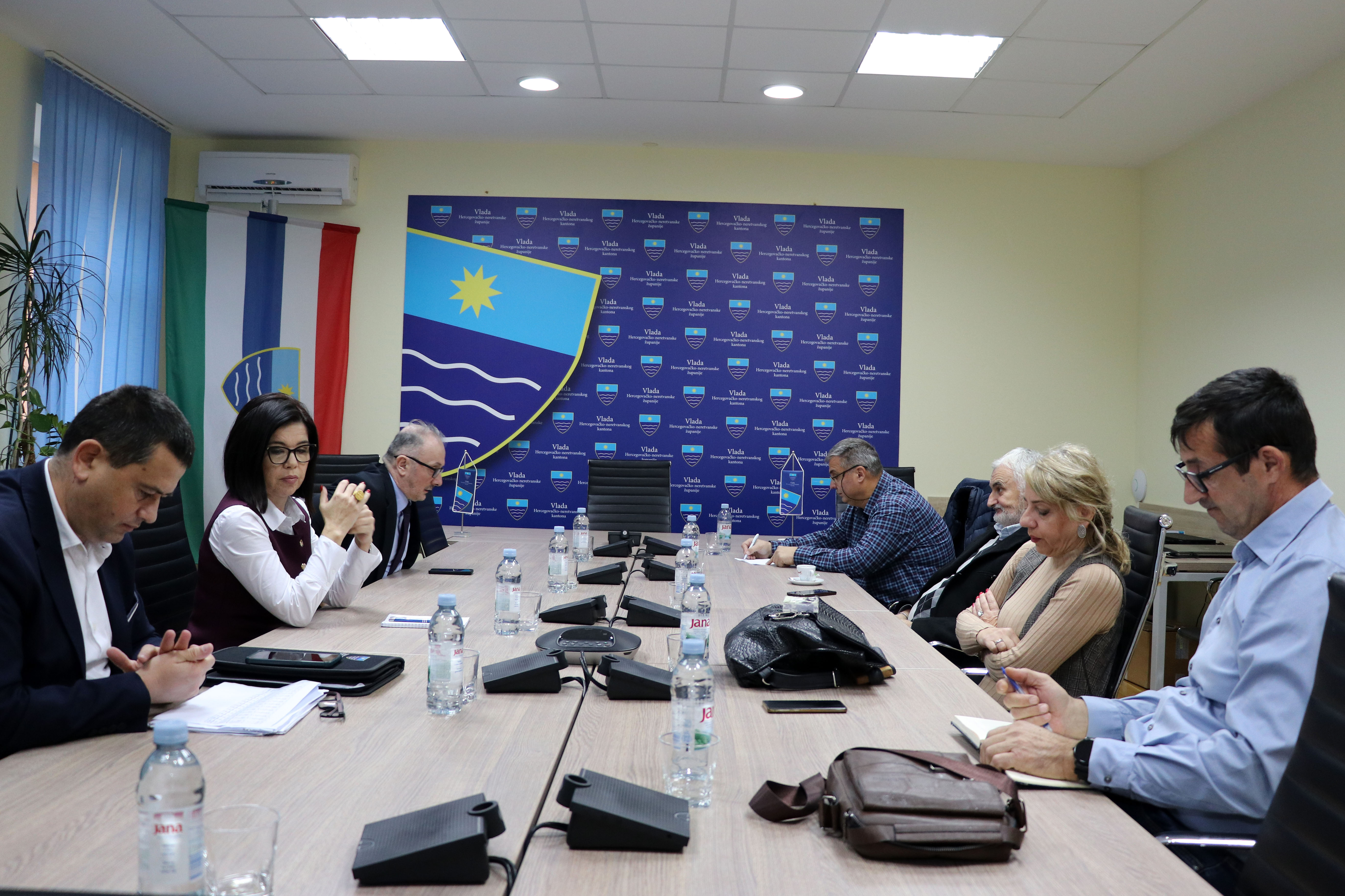 ODRŽAN SASTANAK PREDSTAVNIKA VLADE I SINDIKATA OBRAZOVANJA