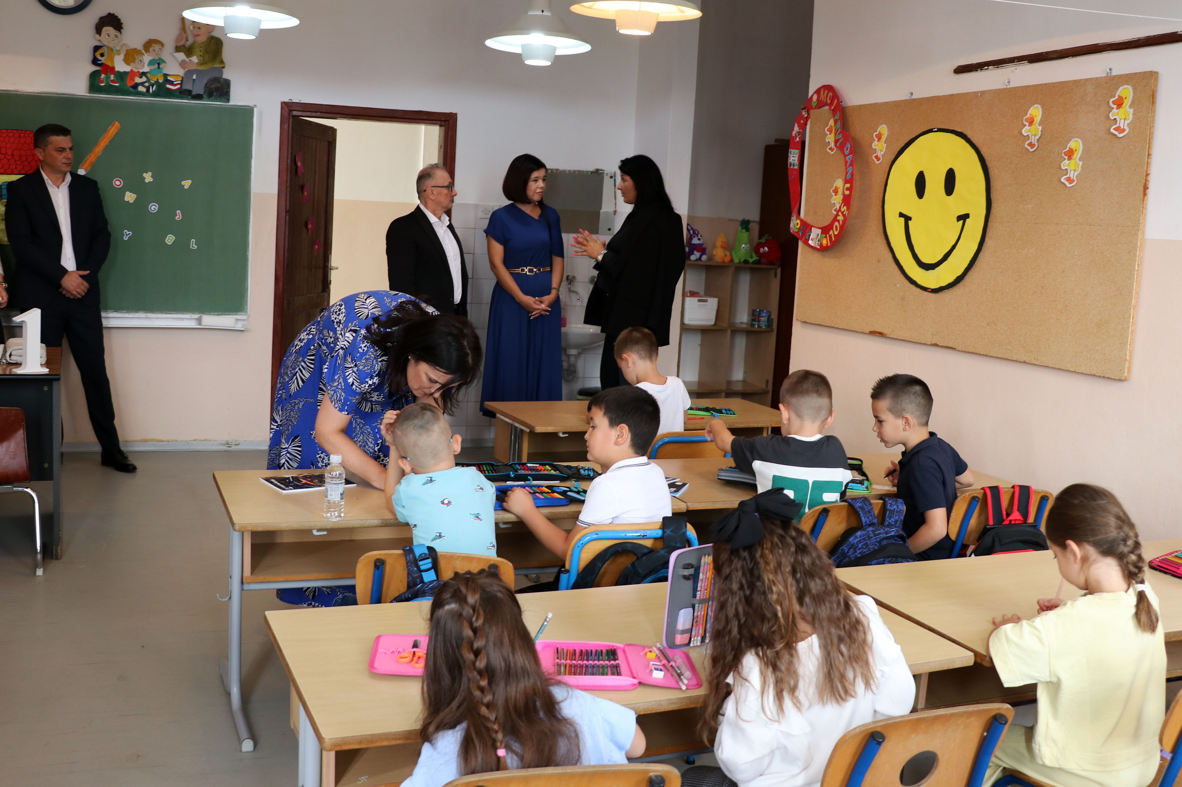 MINISTAR VELAGIĆ I PREDSJEDNICA BUHAČ S PRVAŠIĆIMA POVODOM POČETKA ŠKOLSKE GODINE